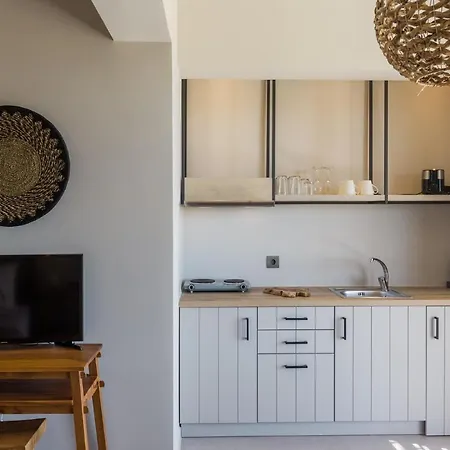 Grand Blue Beach Residences דירה Xi Beach
